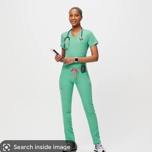 Figs scrubs top and bottom. BRAND NEW! Never used